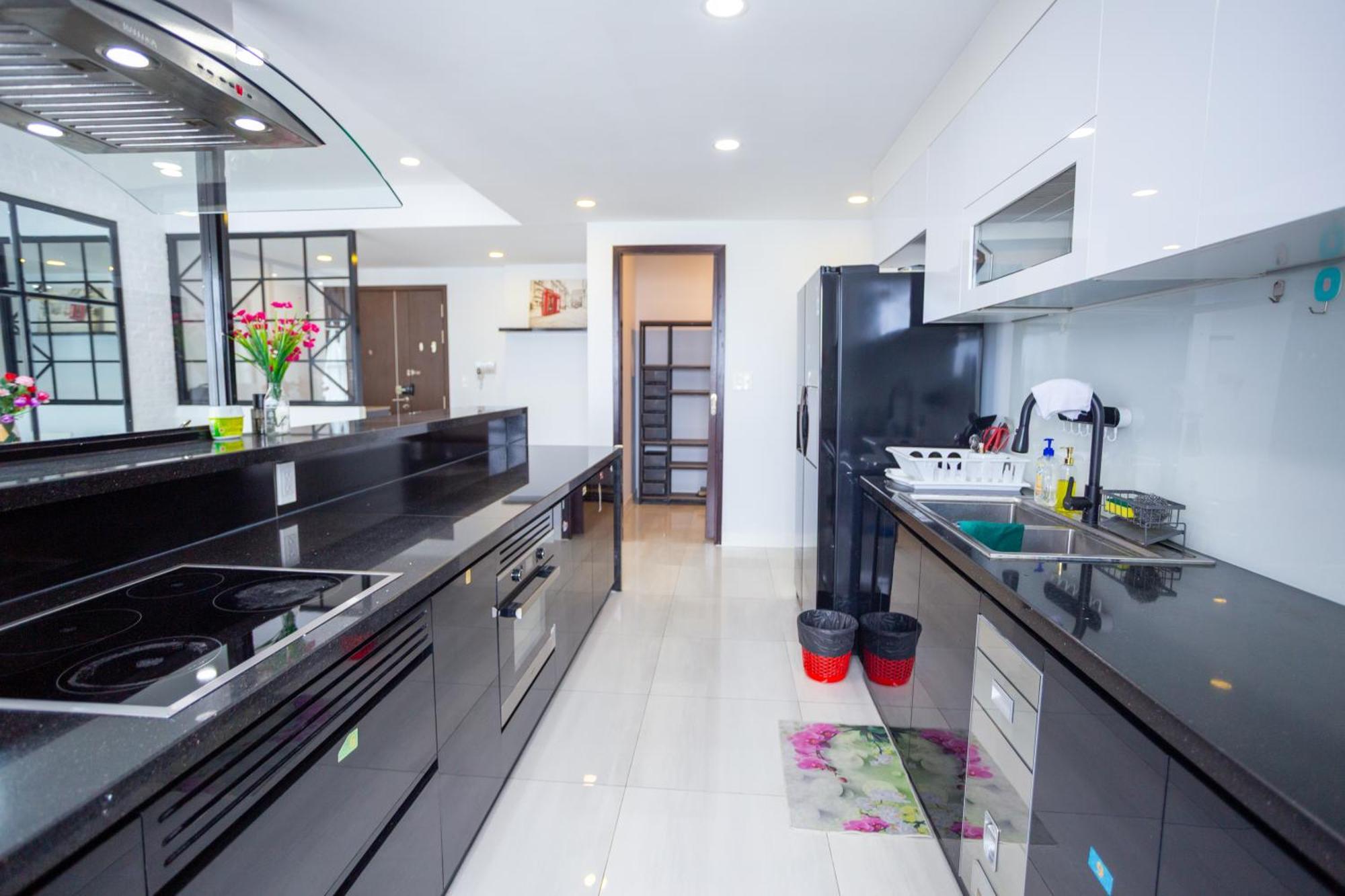 Sunrise & View Apartment
